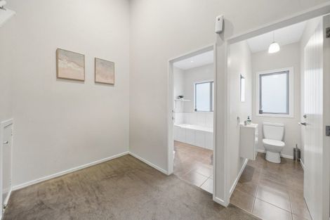 Photo of property in 143 Ironside Road, Johnsonville, Wellington, 6037