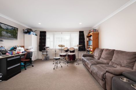 Photo of property in 15 Macloughlin Drive, Te Puke, 3119