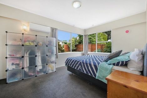 Photo of property in 4 Alton Terrace, Pakuranga Heights, Auckland, 2010