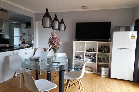 Photo of property in 13 Evans Road, Glen Eden, Auckland, 0602