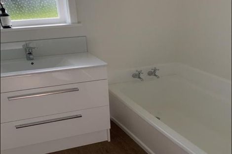 Photo of property in 16 Shamrock Street, Levin, 5510