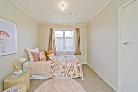 Photo of property in 27 Duff Crescent, Highbury, Palmerston North, 4412
