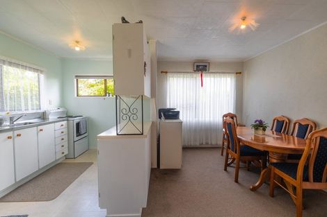 Photo of property in 6 William Souter Street, Forrest Hill, Auckland, 0620