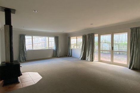 Photo of property in 1/15 Roys Road, Weymouth, Auckland, 2103