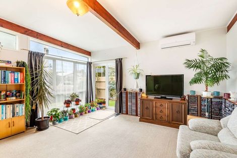 Photo of property in 65 Skerman Street, Marton, 4710