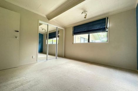 Photo of property in 14 Chablis Place, Henderson, Auckland, 0612