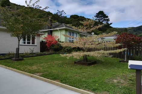 Photo of property in 27 Sunny Grove, Wainuiomata, Lower Hutt, 5014