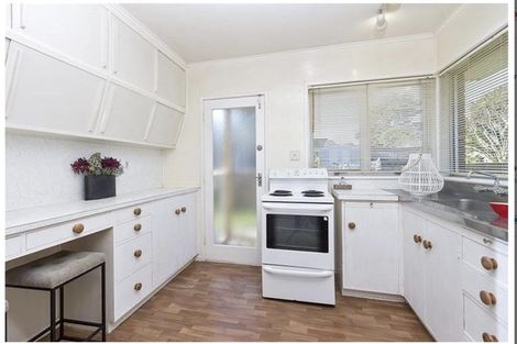 Photo of property in 2/63 The Boulevard, Sunnyhills, Auckland, 2010