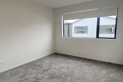 Photo of property in 35c Matipo Road, Te Atatu Peninsula, Auckland, 0610