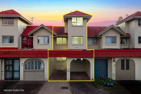 Photo of property in 4/3 Glen Road, Browns Bay, Auckland, 0630