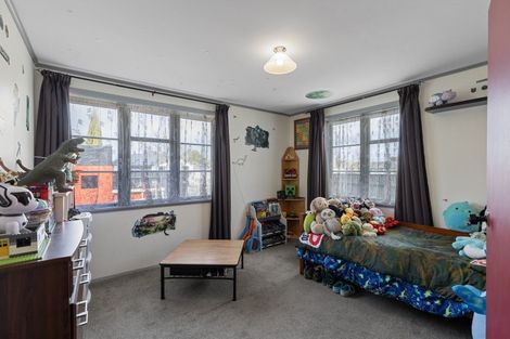 Photo of property in 28 Tyne Street, Roslyn, Palmerston North, 4414