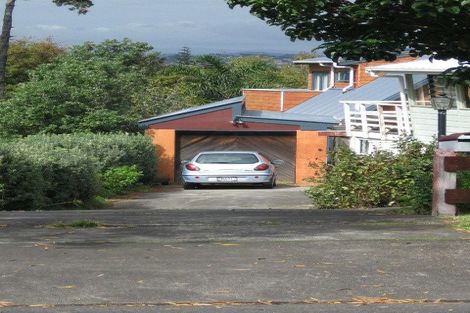 Photo of property in 1/8 Glenside Avenue, Pakuranga, Auckland, 2010