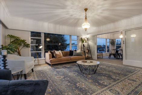 Photo of property in 14 Duke Street, Levin, 5510