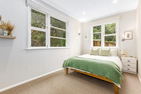 Photo of property in 107 Houghton Bay Road, Houghton Bay, Wellington, 6023