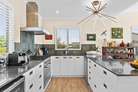 Photo of property in 15a Esther Street, Martinborough, 5711