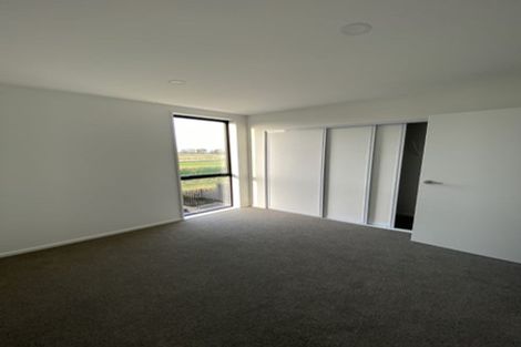 Photo of property in 16 Piripiri Place, Broomfield, Christchurch, 8042