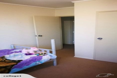 Photo of property in 31 Waimumu Road, Massey, Auckland, 0614