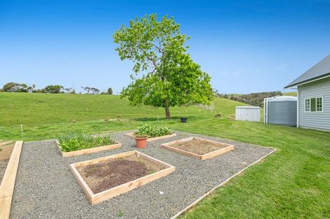 Photo of property in 346 Inland Road, Helensville, 0875