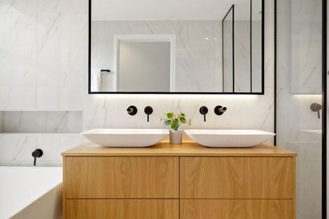 Photo of property in 1 Wanderer Lane, Jacks Point, Queenstown, 9371