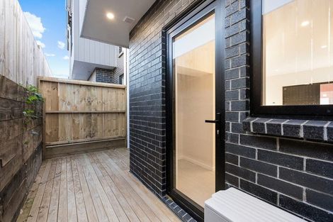 Photo of property in 11/20 Seabrook Avenue, New Lynn, Auckland, 0600