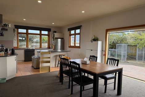 Photo of property in 25 Monrad Street, Highbury, Palmerston North, 4412