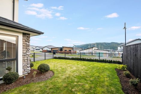 Photo of property in 11 Te Hoiere Street, Aotea, Porirua, 5024