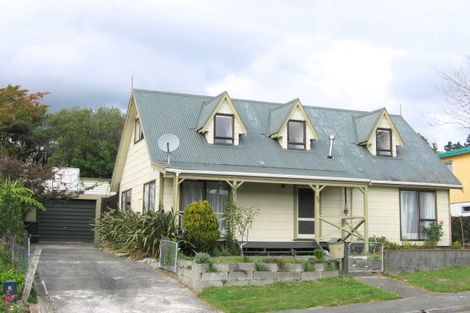 Photo of property in 95 Field Street, Silverstream, Upper Hutt, 5019