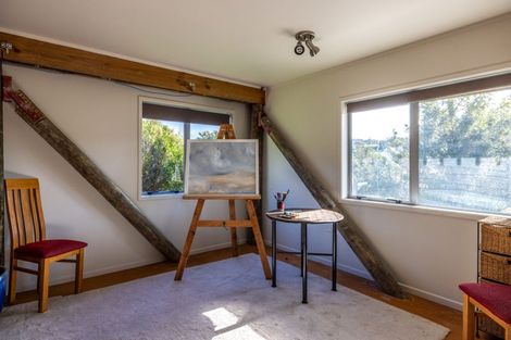 Photo of property in 23 Ocean Road, Surfdale, Waiheke Island, 1081