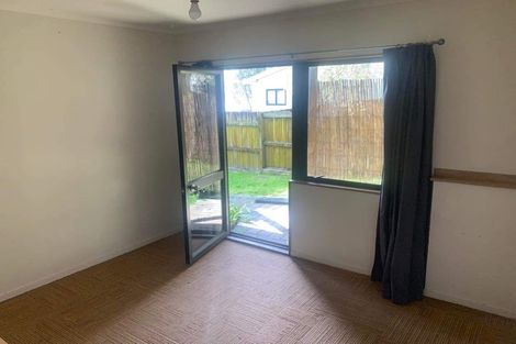 Photo of property in 1/38 Nor Drive East, Northcross, Auckland, 0632