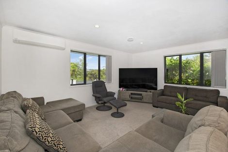 Photo of property in 4 Rolling Stone Rise, Tikipunga, Whangarei, 0112