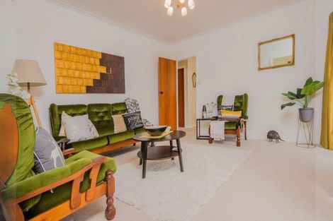 Photo of property in 42 Rogan Street, Mount Roskill, Auckland, 1041