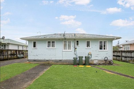 Photo of property in 13 Sutton Crescent, Papakura, 2110