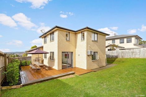 Photo of property in 33 Cityview Place, Massey, Auckland, 0614