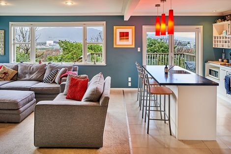 Photo of property in 4 Gaskill Grove, Harbour View, Lower Hutt, 5010