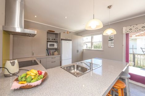 Photo of property in 6 Dickson Crescent, Saint Johns Hill, Whanganui, 4500