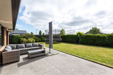 Photo of property in 17 Gosling Crescent, Halswell, Christchurch, 8025