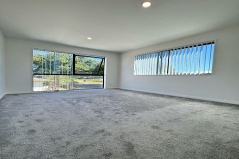 Photo of property in 9a Pukeroa Place, Papakura, 2110