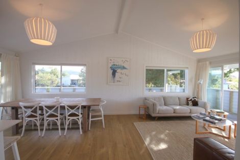 Photo of property in 5 Bell Road, Pauanui, Hikuai, 3579