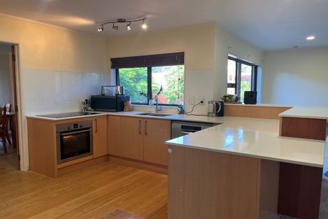 Photo of property in 27 Britannia Place, Half Moon Bay, Auckland, 2012