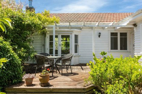 Photo of property in 7 Plassey Street, Havelock North, 4130