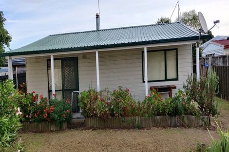 Photo of property in 11 Sullivan Avenue, Mangere Bridge, Auckland, 2022