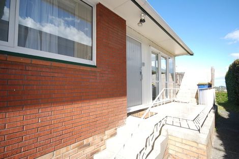 Photo of property in 1/279 Sunset Road, Sunnynook, Auckland, 0632