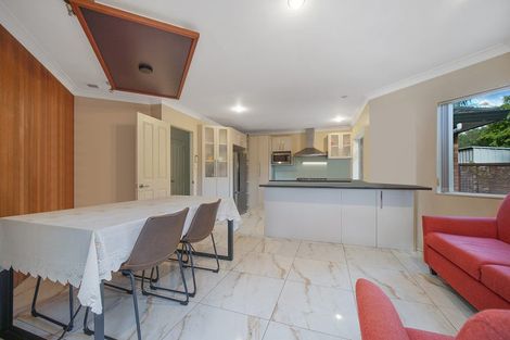 Photo of property in 100 Westerham Drive, Dannemora, Auckland, 2016