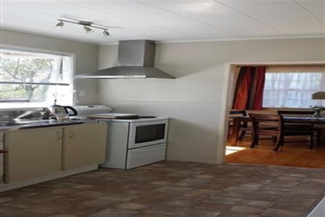 Photo of property in 27 Astor Place, Manurewa, Auckland, 2102