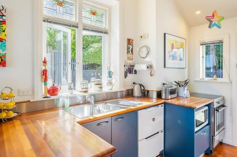 Photo of property in 409 Marine Drive, Mahina Bay, Lower Hutt, 5013