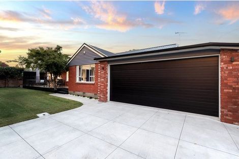 Photo of property in 3 Willowbrook Place, Fendalton, Christchurch, 8052