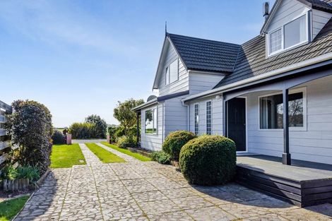 Photo of property in 54 Ketemarae Road, Normanby, Hawera, 4614