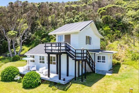 Photo of property in 67 Marine Drive, Te Kopuru, Dargaville, 0371
