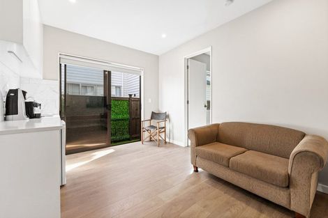 Photo of property in 38 Craigs Way, Hobsonville, Auckland, 0616