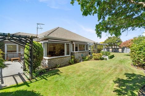 Photo of property in 17 Clarevale Street, Burwood, Christchurch, 8083